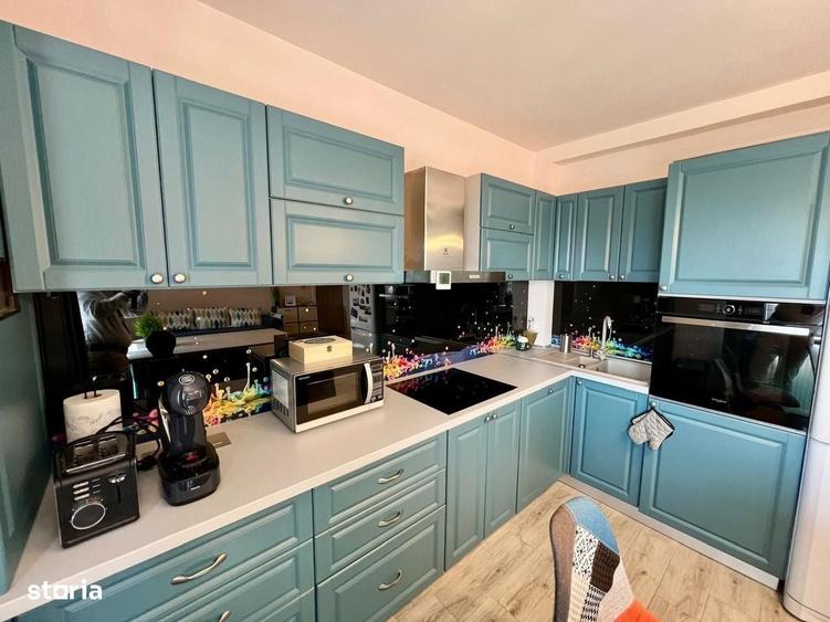 Apartament cu 4 camere în Vasile Aaron