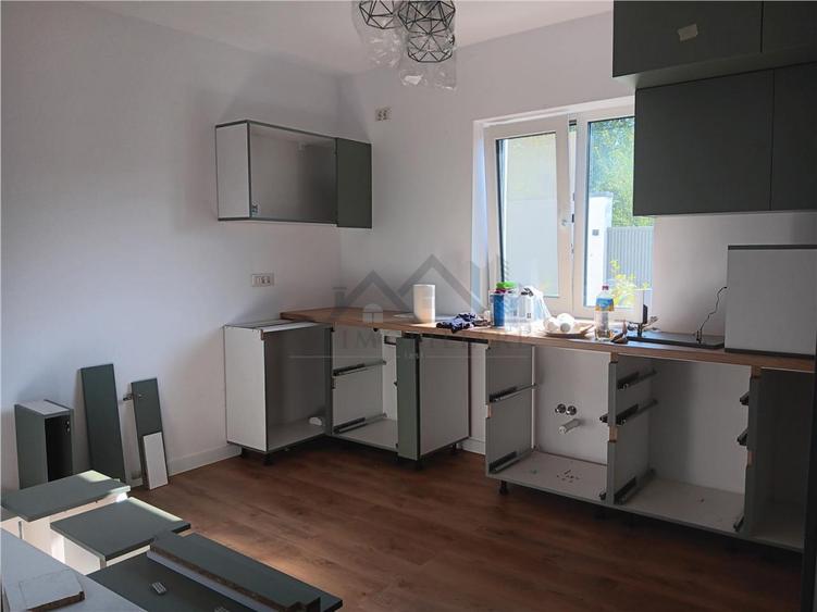 Barnova VILA LUX in spatele Primariei zona exclusivista cu p - 11