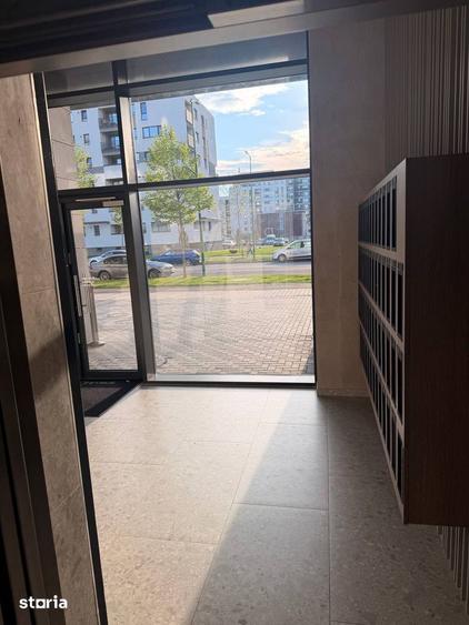 Apartament cu 2 camere decomandat, mobilat în Tractorul