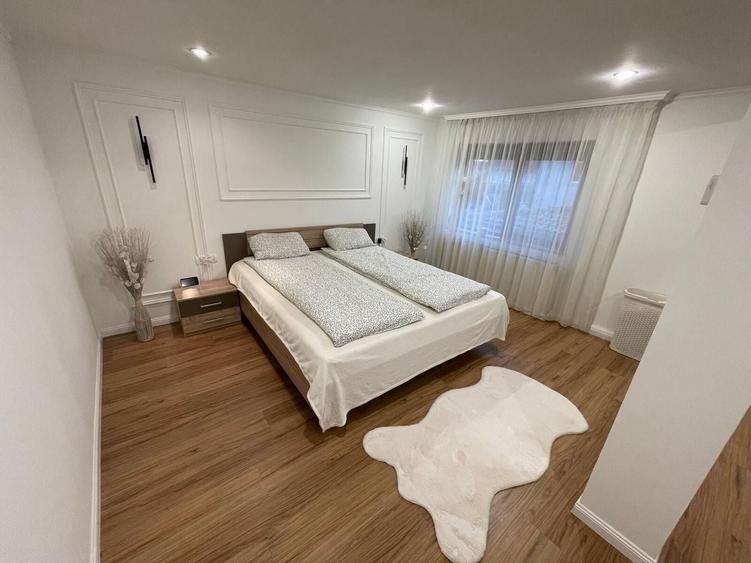 Apartament cu 5 camere decomandat, mobilat în Bogdăneștilor