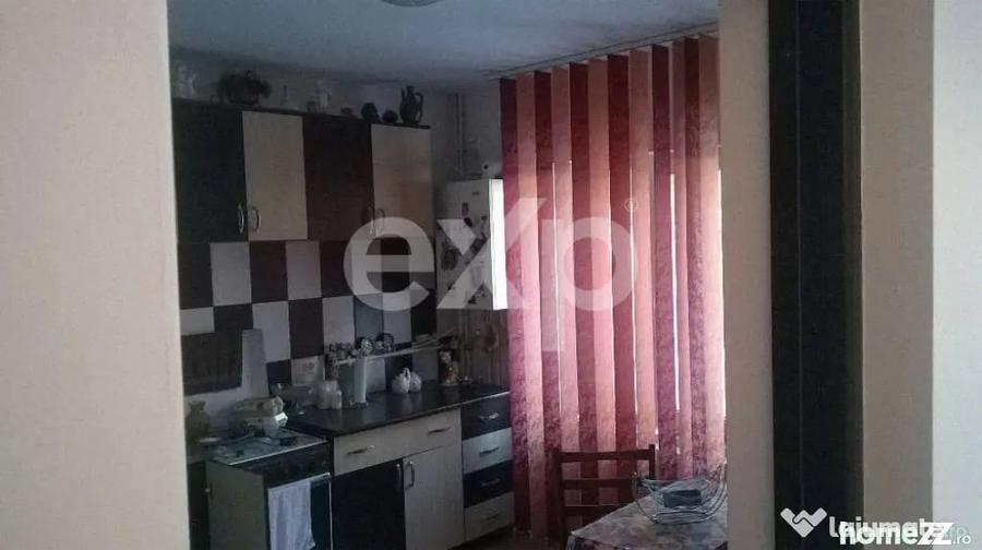 Casă cu 4 camere cu Teren 2500 Mp în Budeasa
