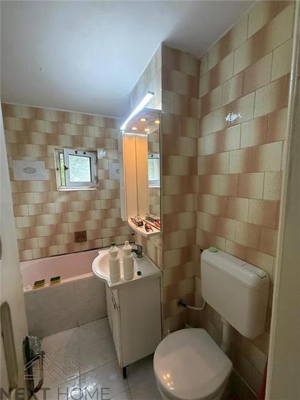 Apartament cu 4 camere decomandat în Brăilei