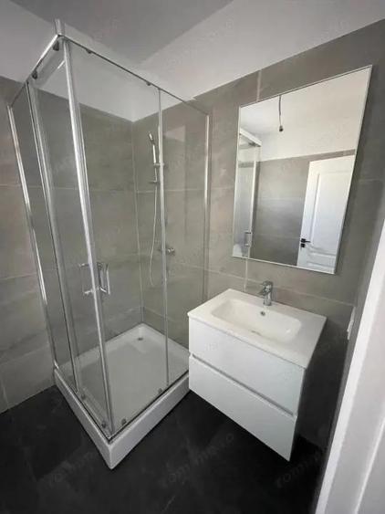 Apartament cu 3 camere în Pielești