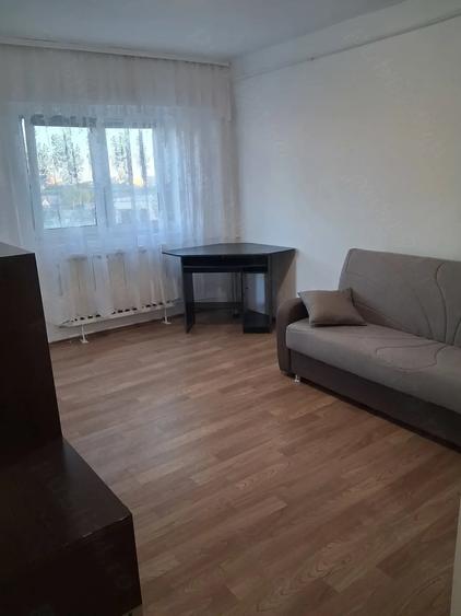 Garsonieră semidecomandată în UTA
