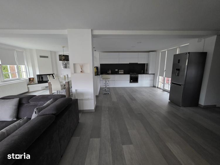 Casă cu 4 camere cu Teren 420 Mp în Central