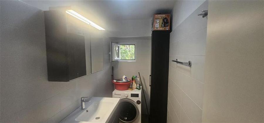 Apartament cu 3 camere decomandat, mobilat în Unirii