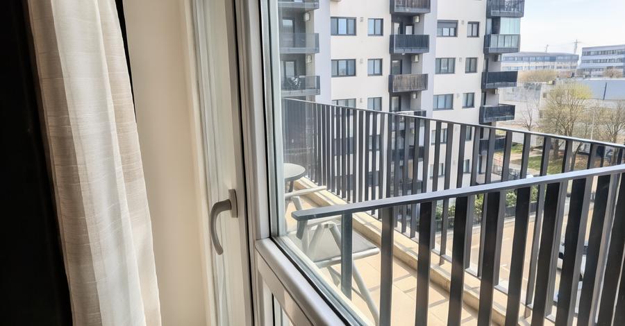 Apartament cu 2 camere decomandat în Titan