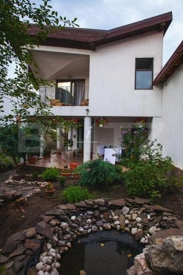 Casă individuală cu 6 camere cu Teren 420 Mp în Exterior Vest