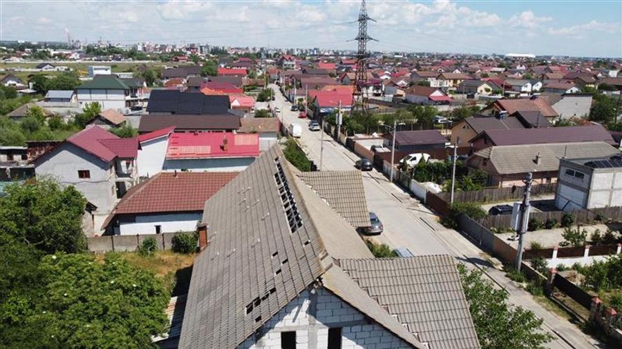 Teren Construcții intravilan de 1033 mp, în Cernele