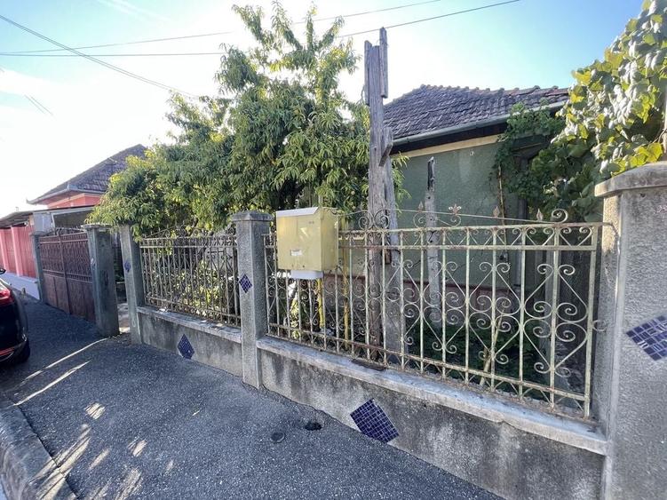 Casă cu 2 camere în Central