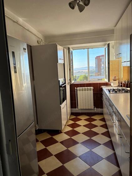 Apartament cu 2 camere decomandat în Mazepa 2