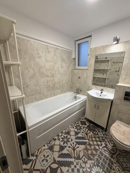 Casă cu 3 camere în Berceni