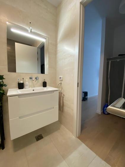 Apartament cu 3 camere semidecomandat, mobilat în Herăstrău