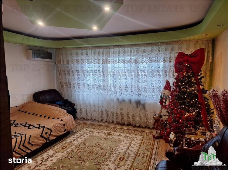 Apartament cu 2 camere semidecomandat în Baicului