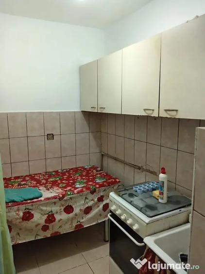 Casă cu 1 camere în Calea Moldovei