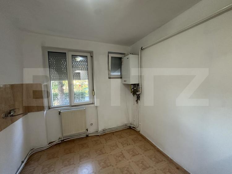 Apartament cu 2 camere decomandat în Botizului