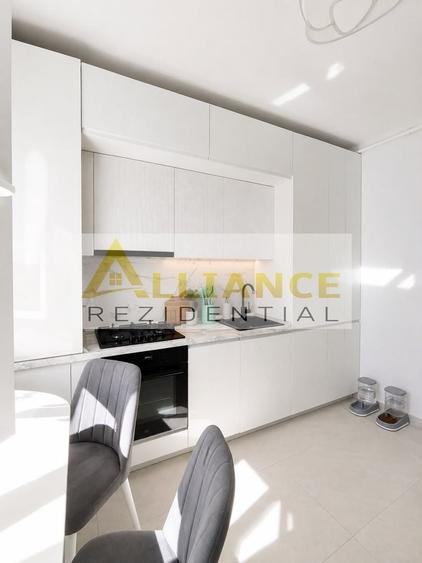 Apartament cu 4 camere decomandat, mobilat în Brâncoveanu