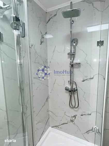 Apartament cu 3 camere decomandat în Hala Centrală