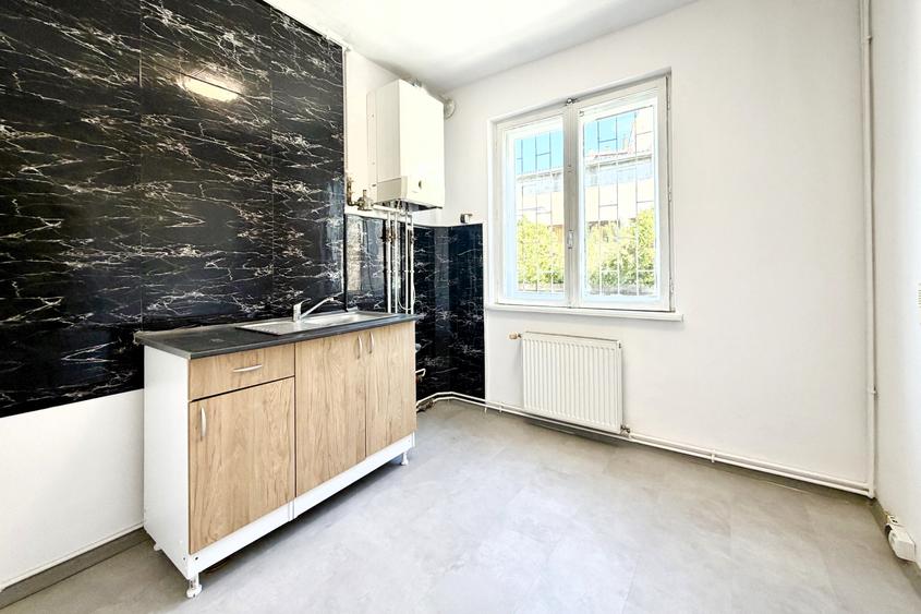 Apartament cu 2 camere semidecomandat în Calea Plevnei