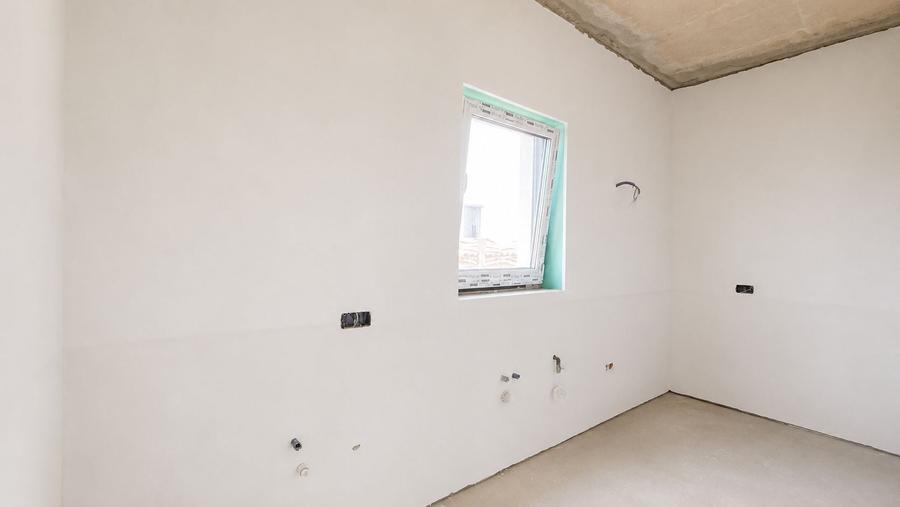 Duplex cu 3 camere cu Canalizare în Moșnița Nouă