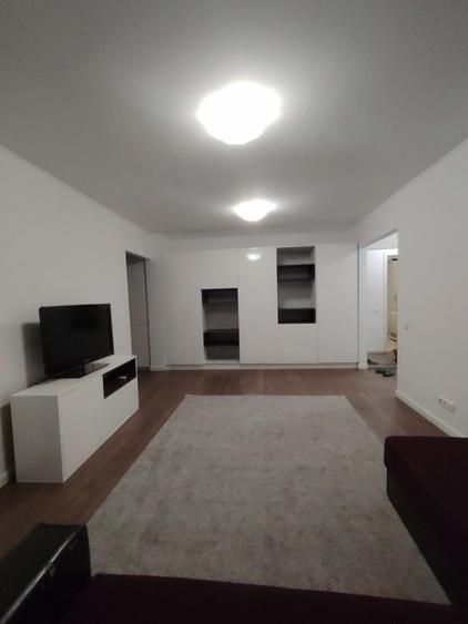 Apartament 2 camere, semidecomandat, 55mp, metrou, AC, Unirii - 1