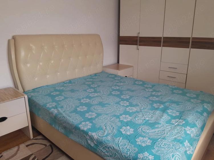 Apartament cu 3 camere semidecomandat în Florești