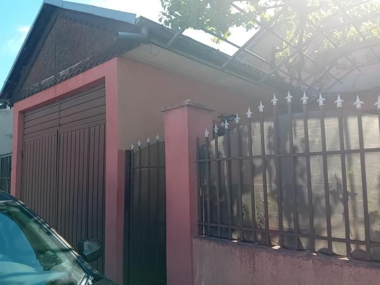 Casă cu 4 camere în 23 August (Cațelul)