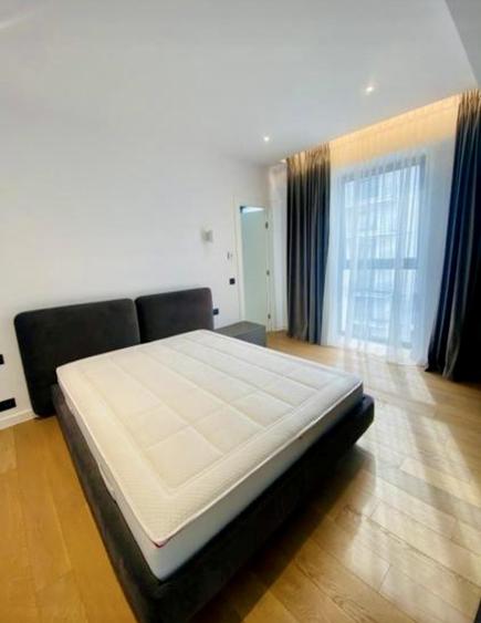 Apartament cu 3 camere semidecomandat, mobilat în Herăstrău