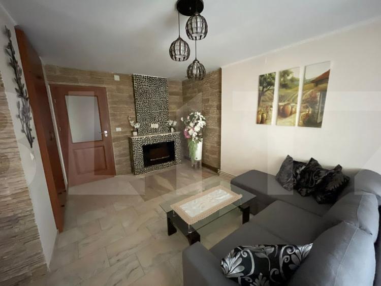 Apartament cu 4 camere decomandat, mobilat în Girocului