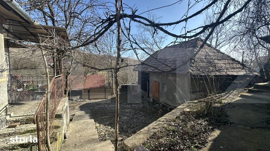Teren de 1700 mp, în Feleacu