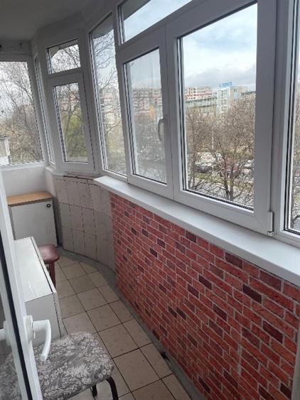 Apartament cu 2 camere decomandat, mobilat în Păcii