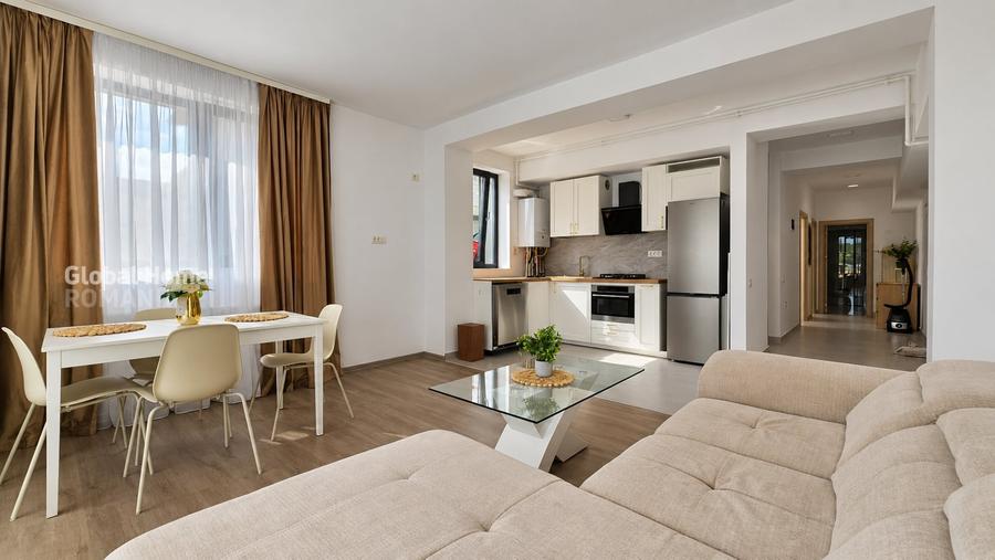 Apartament cu 3 camere decomandat, mobilat în Central