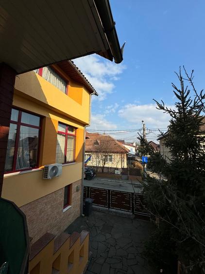 Casă cu 4 camere în Ultracentral
