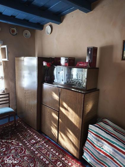 Casă cu 5 camere cu Teren 4000 Mp în Central