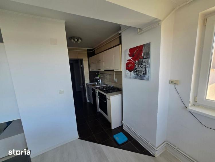 Apartament cu 3 camere în Craiovei