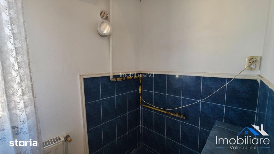Apartament 3 camere de vanzare Cocosvar, Vulcan