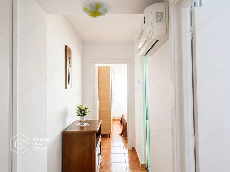Apartament cu 3 camere semidecomandat în Central