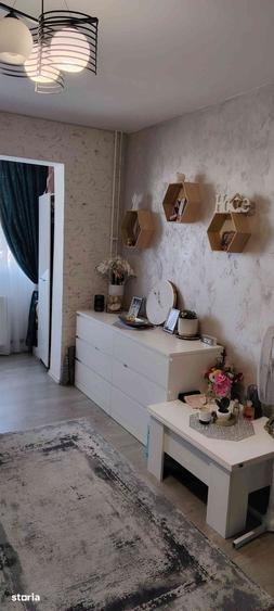 Apartament cu 2 camere semidecomandat în Vest