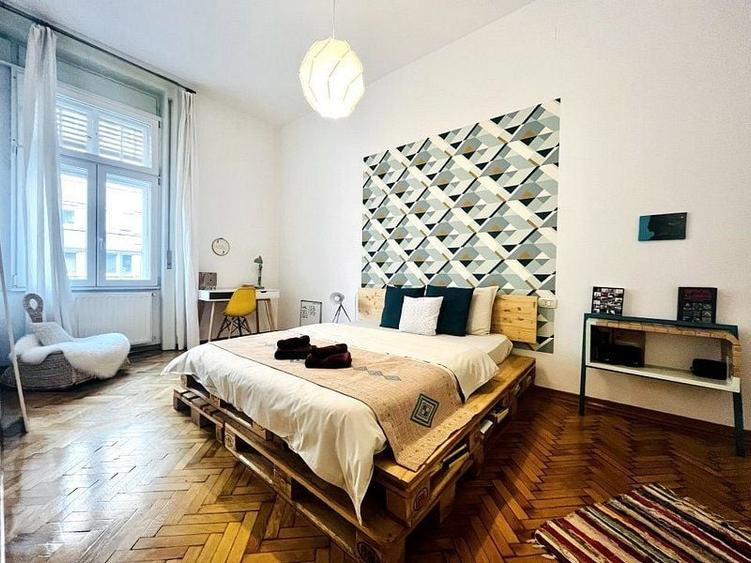 Apartament cu 2 camere semidecomandat, mobilat în Ultracentral