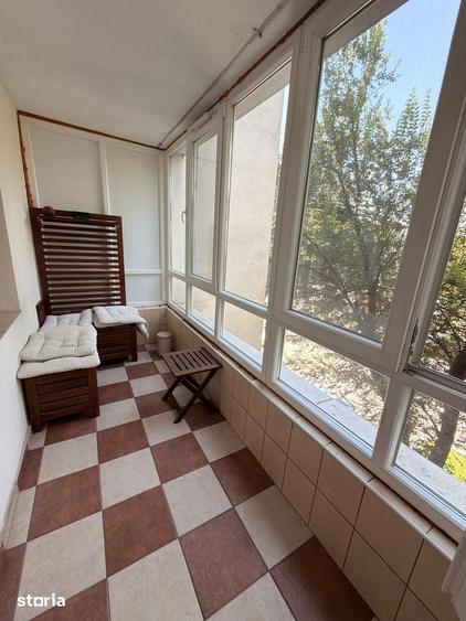 Apartament cu 4 camere decomandat în Rahova