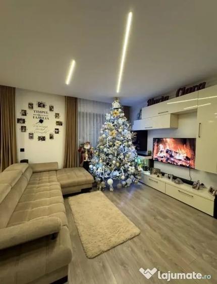 Apartament cu 3 camere decomandat în Albert