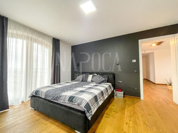 Casă individuală cu 6 camere cu Canalizare în Borhanci