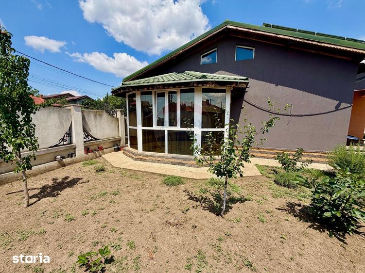 Casă cu 4 camere cu Teren 557 Mp în Central