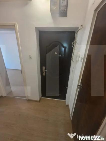 Apartament cu 3 camere decomandat în Sud