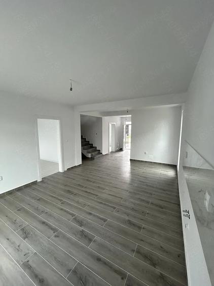 Casă cu Teren 305 Mp în Calea Urseni