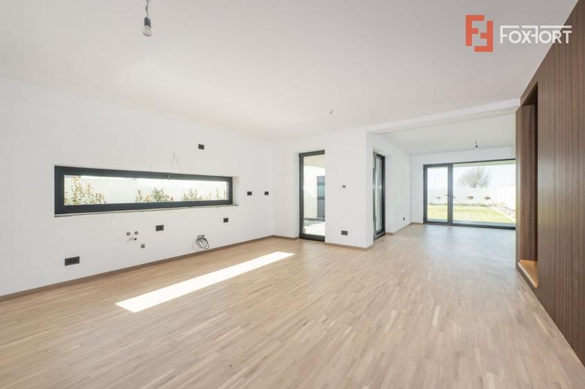 Duplex cu 4 camere cu Canalizare în Dumbrăvița