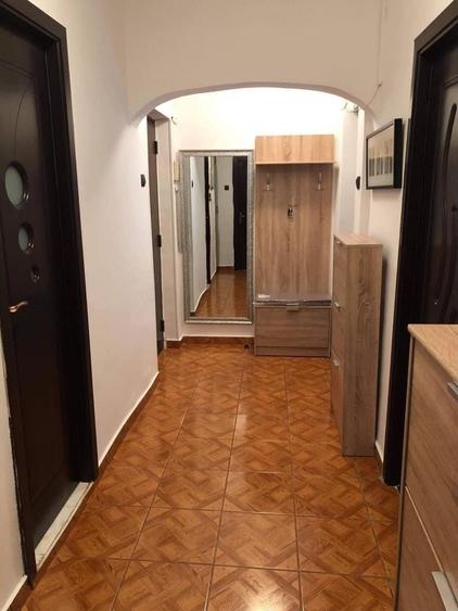 Apartament cu 2 camere decomandat în Iancului