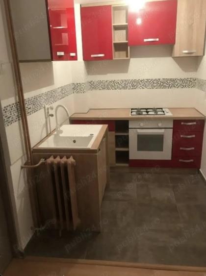 Apartament cu 4 camere decomandat, mobilat în Teiul Doamnei