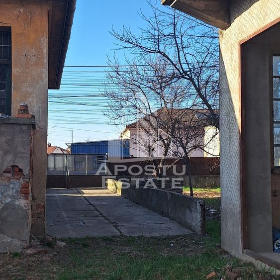Casă individuală cu 5 camere cu Canalizare în Dorobanților