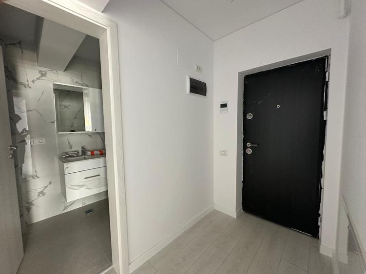 Apartament cu 2 camere semidecomandat în Sud